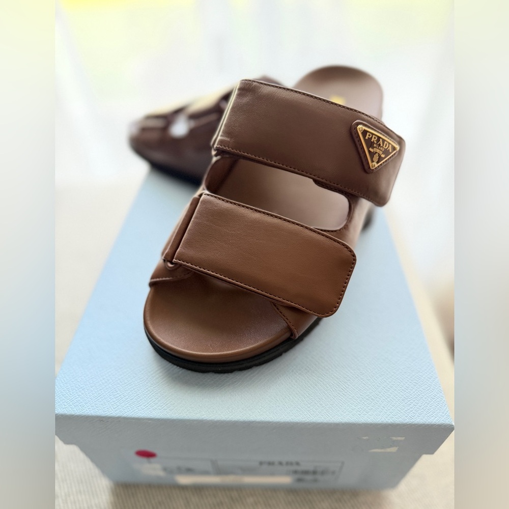 ✨ NIB Prada Calf Leather Logo Sandals – Iconic Luxury Slides ✨